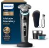Philips i9000 Prestige, Afeitadora Eléctrica Hombre, Máquina de Afeitar Barba en Seco y Húmedo, Tecnología SkinIQ, Base de Carga, Recargable, Estuche de Viaje, Centro de limpieza, XP9207/30